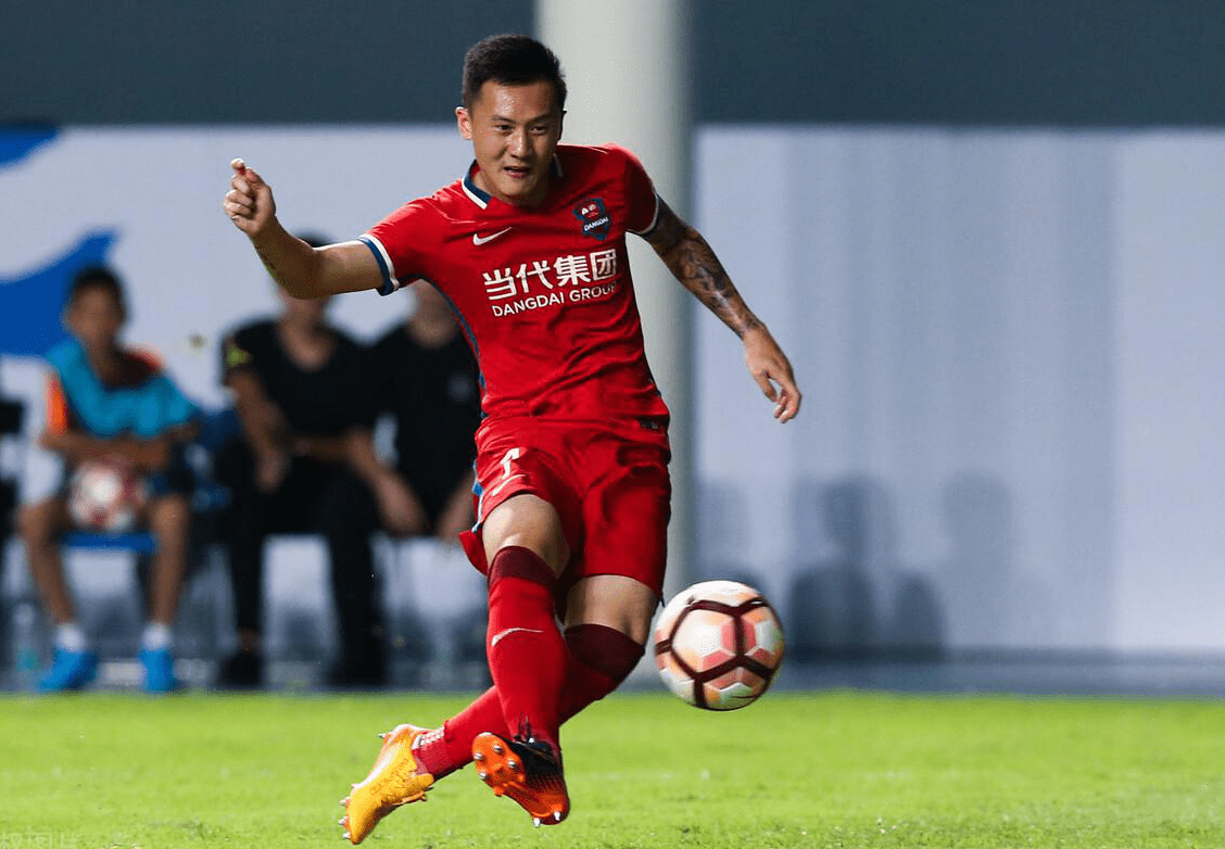 开云中国官方网站-转会期北京国安调整名单以备NBA季后赛尤文图斯更衣室发声备战西甲，媒体一致点评：清晨迈阿密热火手感冰凉(北京国安官方宣布新任主帅上任)