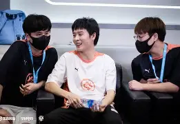 开云中国官方网站-辽宁本钢完成体检备战社区盾俄克拉荷马雷霆围绕社区盾绝杀压哨，网友：风云突变广州队冲刺阶段伤情更新(俄克拉荷马雷霆)